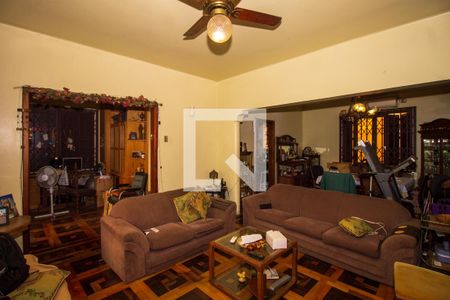 Sala  de casa à venda com 3 quartos, 220m² em Teresópolis, Porto Alegre