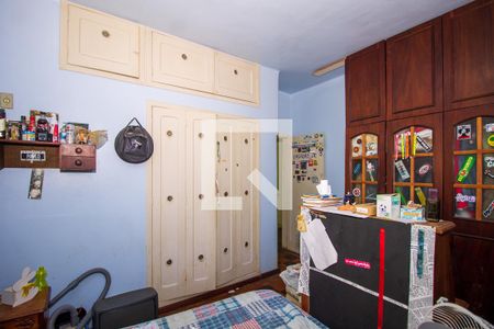 Casa à venda com 220m², 3 quartos e 3 vagasQuarto 2