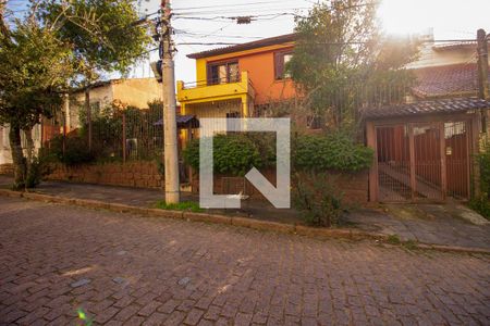 Casa à venda com 220m², 3 quartos e 3 vagasFachada