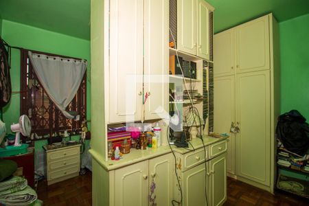 Casa à venda com 220m², 3 quartos e 3 vagasSuíte