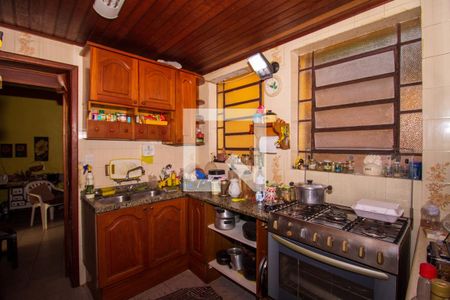 Casa à venda com 220m², 3 quartos e 3 vagasCozinha