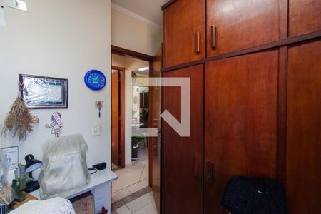 Quarto 1 de apartamento para alugar com 2 quartos, 50m² em Vila Bertioga, São Paulo