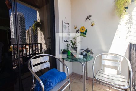 Varanda de apartamento para alugar com 2 quartos, 50m² em Vila Bertioga, São Paulo