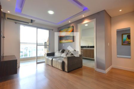 Sala de apartamento para alugar com 3 quartos, 72m² em Serraria, São José
