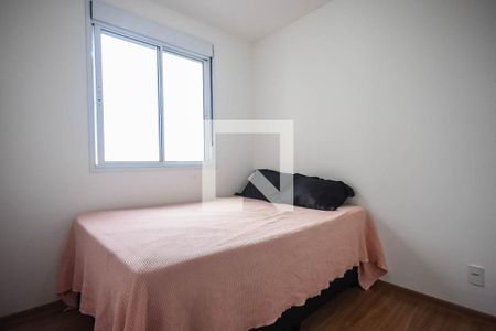 Quarto 2 de apartamento para alugar com 2 quartos, 43m² em Jardim Monte Alegre, Taboão da Serra