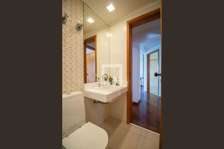 Apartamento à venda com 107m², 3 quartos e 2 vagasBanheiro 