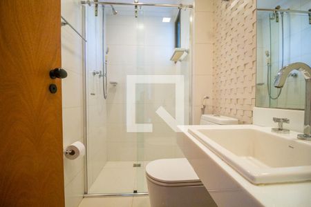 Apartamento à venda com 107m², 3 quartos e 2 vagasBanheiro 