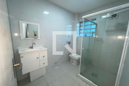 Casa de condomínio à venda com 290m², 4 quartos e 2 vagasBanheiro da Suíte