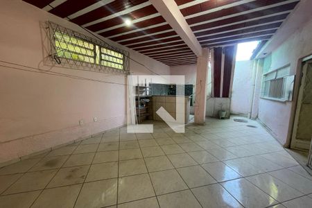 Casa de condomínio à venda com 290m², 4 quartos e 2 vagasÁrea de Serviço