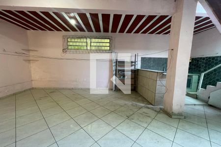 Casa de condomínio à venda com 290m², 4 quartos e 2 vagasÁrea de Serviço