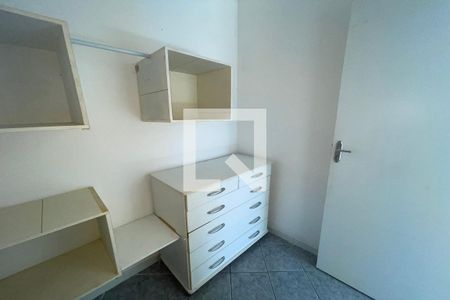 Casa de condomínio à venda com 290m², 4 quartos e 2 vagasCloset da suíte