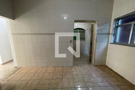 Casa de condomínio à venda com 290m², 4 quartos e 2 vagasCozinha