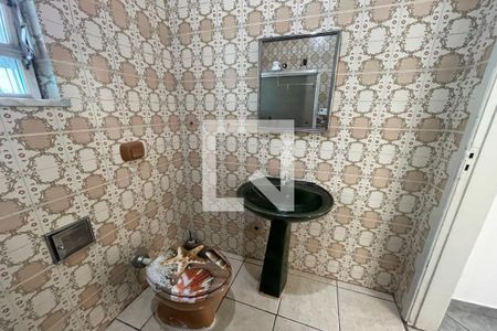 Casa de condomínio à venda com 290m², 4 quartos e 2 vagasBanheiro 2º andar