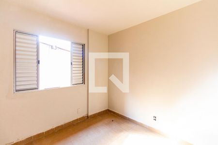 Quarto 2 de casa para alugar com 2 quartos, 90m² em São João Clímaco, São Paulo