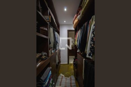 Apartamento à venda com 365m², 5 quartos e 2 vagasCloset da Suíte