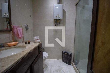 Apartamento à venda com 365m², 5 quartos e 2 vagasBanheiro dos Quartos