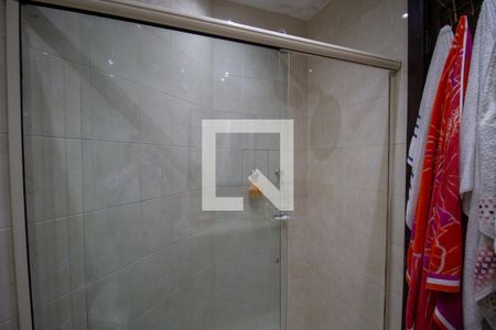 Apartamento à venda com 365m², 5 quartos e 2 vagasBanheiro dos Quartos