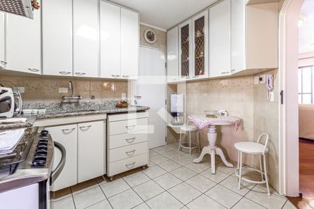 Apartamento para alugar com 115m², 3 quartos e 2 vagas Apartamento para alugar com 115m², 3 quartos e 2 vagasCozinha