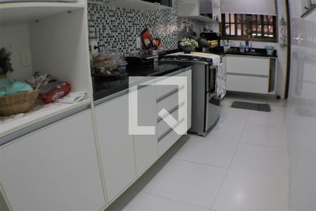 Casa à venda com 360m², 4 quartos e 2 vagasCozinha