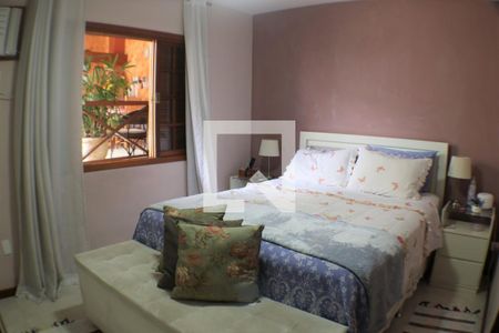 Casa à venda com 360m², 4 quartos e 2 vagasQuarto 4 - Suíte