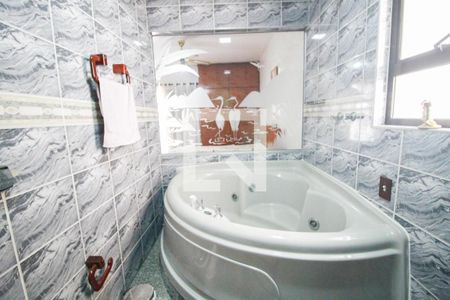 Casa à venda com 400m², 4 quartos e 8 vagassuite quarto 3