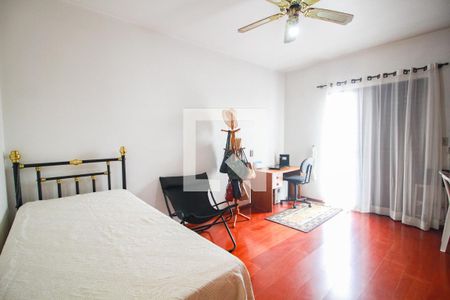 quarto 1 de casa à venda com 4 quartos, 400m² em Vila Paiva, São Paulo