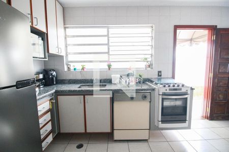 Casa à venda com 400m², 4 quartos e 8 vagascozinha