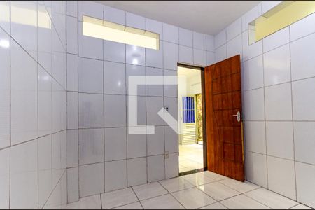 Quarto de casa para alugar com 1 quarto, 35m² em Tororo, Salvador