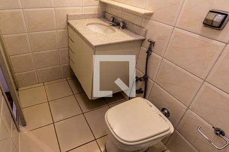 Apartamento para alugar com 130m², 3 quartos e 1 vaga Apartamento para alugar com 130m², 3 quartos e 1 vagaBanheiro