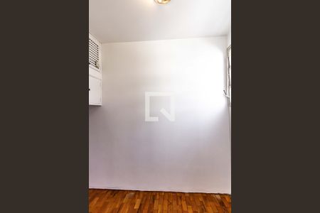 Apartamento para alugar com 130m², 3 quartos e 1 vaga Apartamento para alugar com 130m², 3 quartos e 1 vagaQuarto de serviço