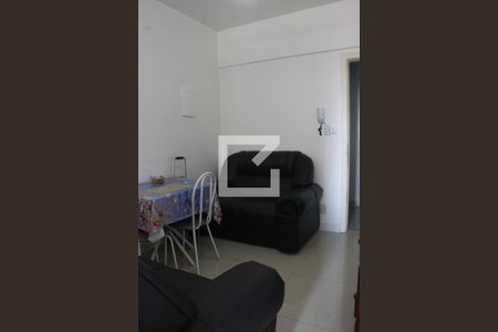 Sala de apartamento para alugar com 1 quarto, 35m² em Itararé, São Vicente