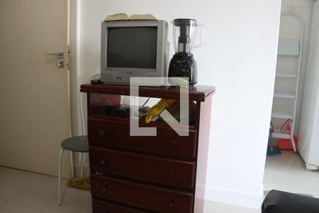 Sala de apartamento para alugar com 1 quarto, 35m² em Itararé, São Vicente