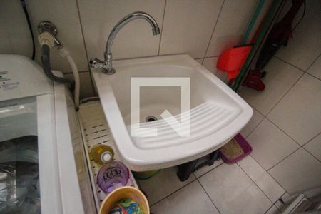 Casa de condomínio à venda com 80m², 2 quartos e 1 vagaÁrea de Serviço