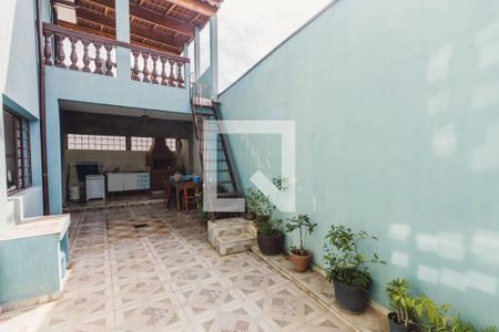 Quintal de casa para alugar com 3 quartos, 220m² em Vila Ipojuca, São Paulo