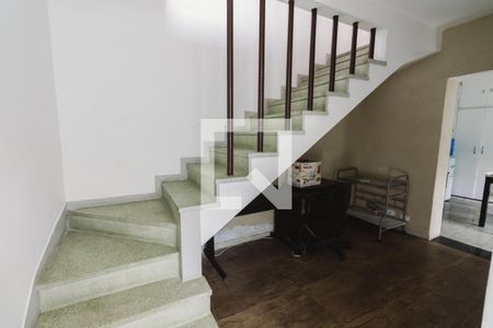 Corredor de casa para alugar com 3 quartos, 220m² em Vila Ipojuca, São Paulo