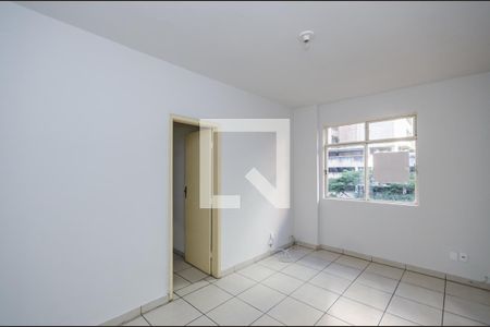 Sala de Apartamento com 2 quartos, 70m² Barro Preto