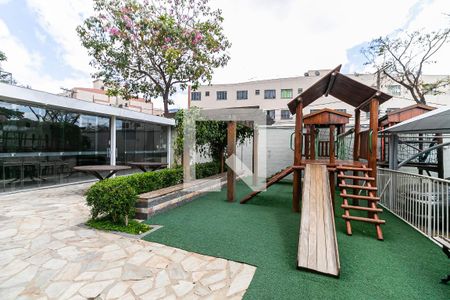 Apartamento à venda com 64m², 2 quartos e 1 vaga Apartamento à venda com 64m², 2 quartos e 1 vagaPlayground