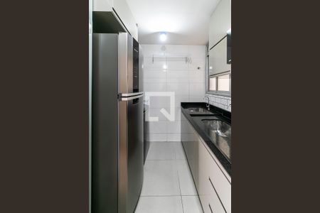 Apartamento à venda com 64m², 2 quartos e 1 vaga Apartamento à venda com 64m², 2 quartos e 1 vagaCozinha e Área de Serviço