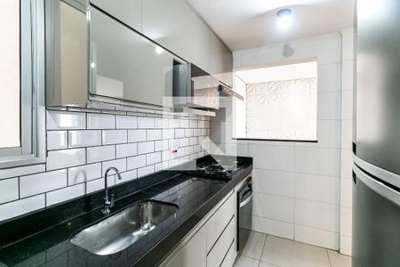 Apartamento à venda com 64m², 2 quartos e 1 vaga Apartamento à venda com 64m², 2 quartos e 1 vagaCozinha e Área de Serviço