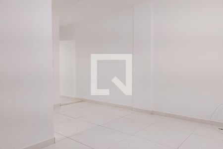 Sala de apartamento para alugar com 1 quarto, 40m² em Cocotá, Rio de Janeiro