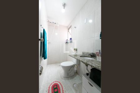 Apartamento à venda com 52m², 2 quartos e 1 vaga Apartamento à venda com 52m², 2 quartos e 1 vagaBanheiro