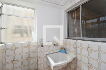 Apartamento à venda com 70m², 2 quartos e 1 vagaÁrea de Serviço