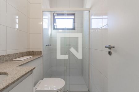 Banheiro de kitnet/studio para alugar com 1 quarto, 25m² em Indianópolis, São Paulo