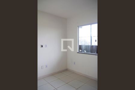 Sala de apartamento para alugar com 1 quarto, 43m² em Trindade, São Gonçalo