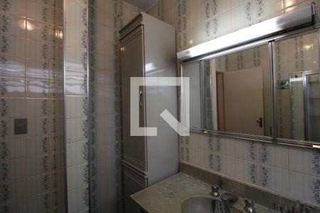 Casa à venda com 207m², 3 quartos e 2 vagasBanheiro