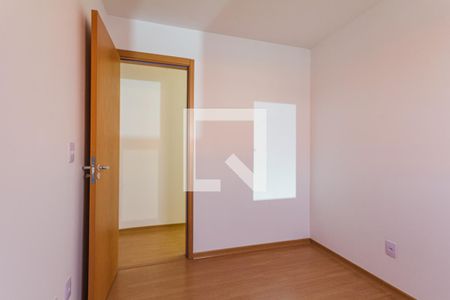 Quarto 1 de apartamento para alugar com 2 quartos, 44m² em Parque São Vicente, Mauá
