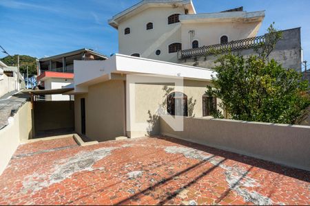 Casa à venda com 202m², 2 quartos e 1 vagaQuintal
