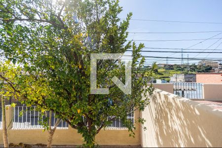 Vista de casa à venda com 2 quartos, 202m² em Vila Santa Delfina, São Paulo