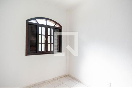 Quarto 2 de casa à venda com 2 quartos, 202m² em Vila Santa Delfina, São Paulo