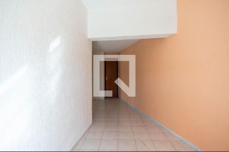 Sala de casa para alugar com 2 quartos, 202m² em Vila Santa Delfina, São Paulo